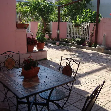 بيت ضيافة Il Glicine 3*